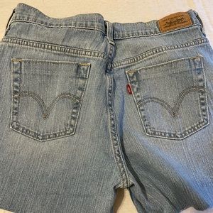Vintage Levi Cutoff shorts